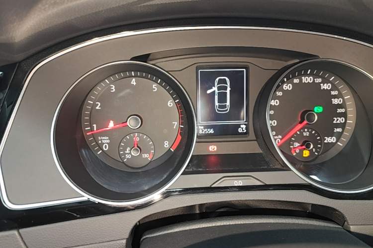 Used Volkswagen Magotan 2019 330TSI DSG Leading Model China VI Standard Instrument Cluster