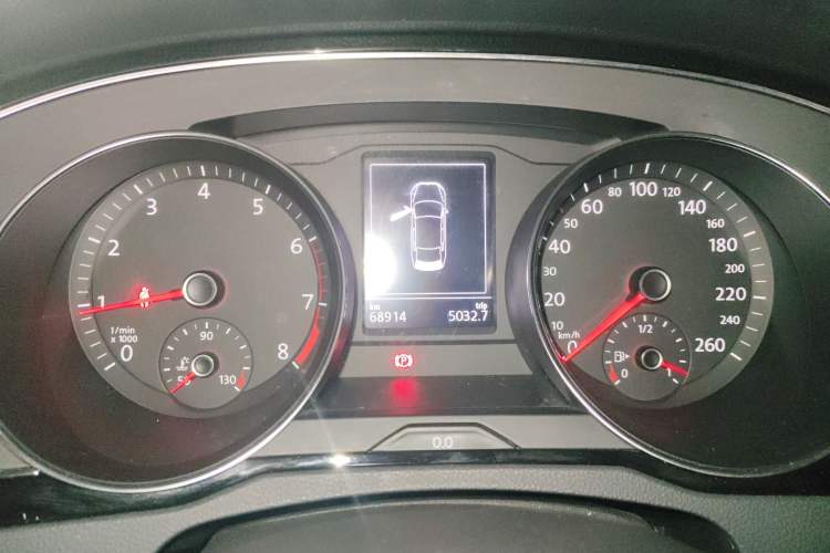 Used Volkswagen Magotan 2019 330TSI DSG Leading Model China VI Standard Instrument Cluster