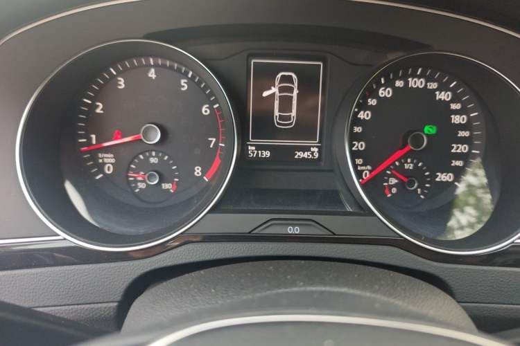 Used Volkswagen Magotan 2019 330TSI DSG Luxury Model China V Standard Instrument Cluster