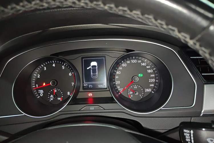Used Volkswagen Magotan 2019 280TSI DSG Comfort Model China VI Standard Instrument Cluster
