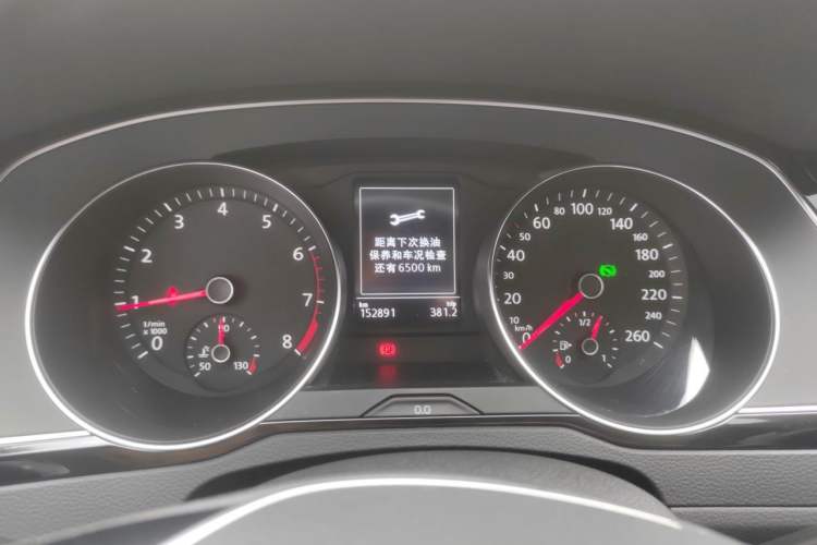 Used Volkswagen Magotan 2019 330TSI DSG Luxury Version China VI Standard Instrument Cluster