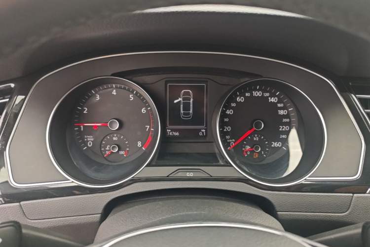 Used Volkswagen Magotan 2019 330TSI DSG Leading Model China VI Standard Instrument Cluster