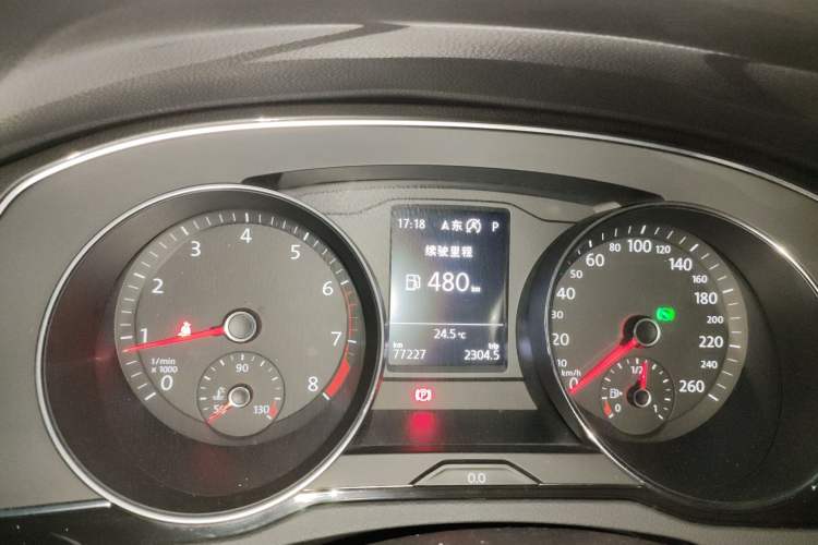 Used Volkswagen Magotan 2019 330TSI DSG Luxury Version China VI Standard Instrument Cluster