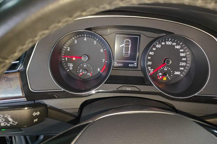 Used Volkswagen Magotan 2019 330TSI DSG Luxury Model China V Standard Instrument Cluster
