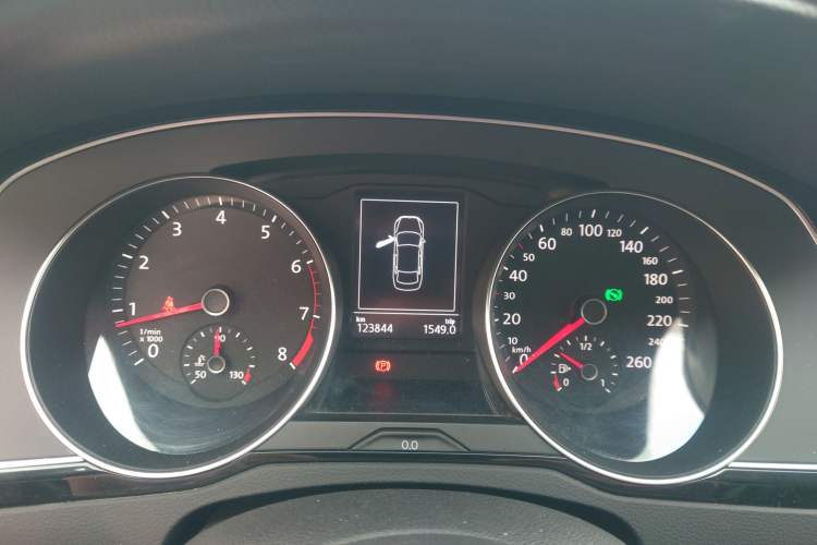 Used Volkswagen Magotan 2019 330TSI DSG Leading Model China VI Standard Instrument Cluster