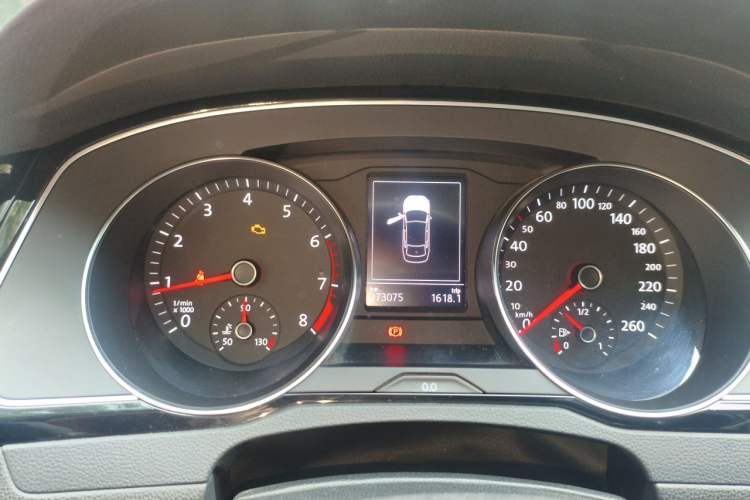 Used Volkswagen Magotan 2019 330TSI DSG Leading Model China VI Standard Instrument Cluster