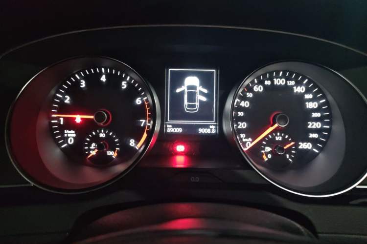 Used Volkswagen Magotan 2019 330TSI DSG Leading Edition China V Standard Instrument Cluster