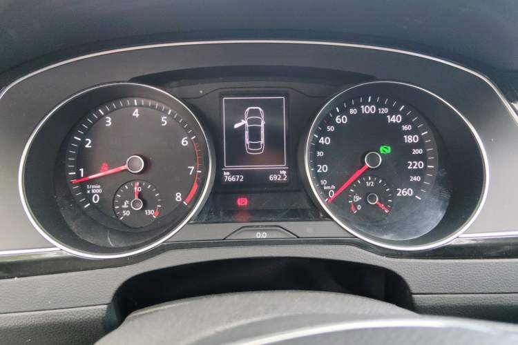 Used Volkswagen Magotan 2019 330TSI DSG Leading Edition China V Standard Instrument Cluster