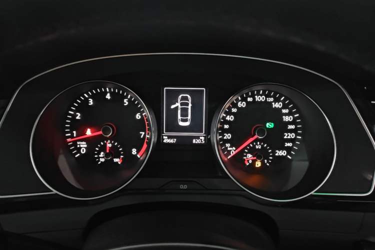 Used Volkswagen Magotan 2019 330TSI DSG Leading Edition China V Standard Instrument Cluster