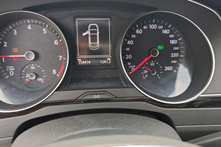 Used Volkswagen Magotan 2019 330TSI DSG Leading Model China VI Standard Instrument Cluster