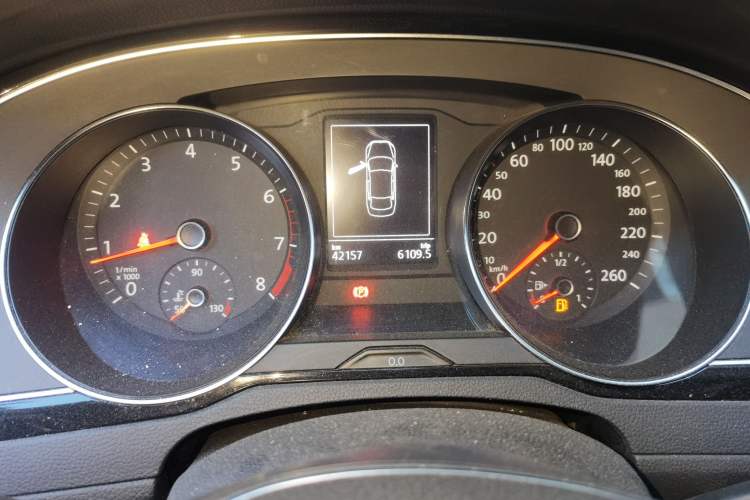 Used Volkswagen Magotan 2019 330TSI DSG Luxury Version China VI Standard Instrument Cluster