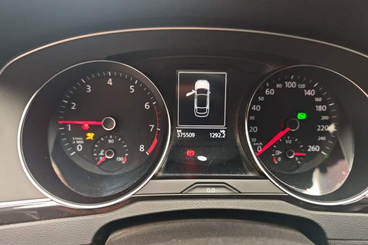 Used Volkswagen Magotan 2019 330TSI DSG Leading Model China VI Standard Instrument Cluster