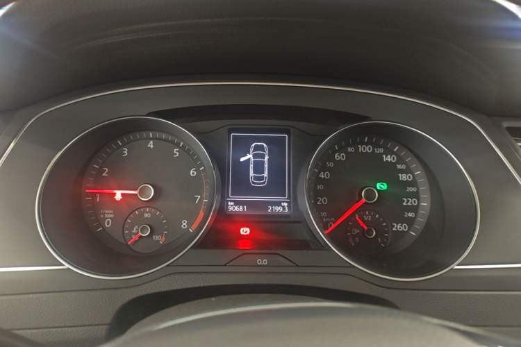 Used Volkswagen Magotan 2019 280TSI DSG Comfort Model China VI Standard Instrument Cluster
