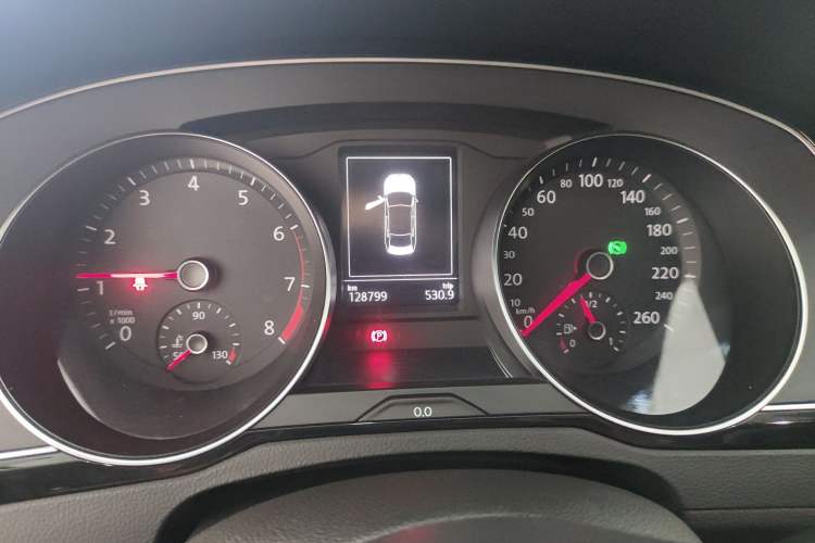 Used Volkswagen Magotan 2019 330TSI DSG Luxury Version China VI Standard Instrument Cluster