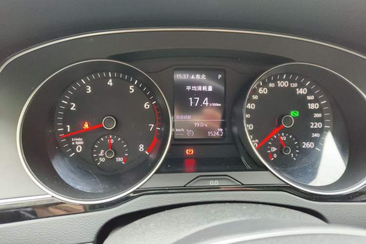Used Volkswagen Magotan 2019 330TSI DSG Luxury Version China VI Standard Instrument Cluster