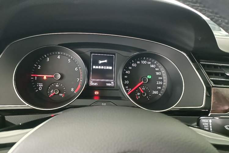 Used Volkswagen Magotan 2019 330TSI DSG Leading Model China VI Standard Instrument Cluster