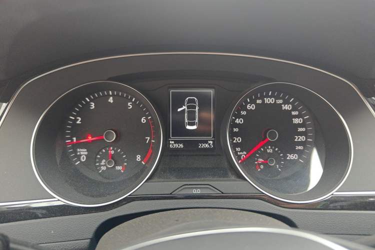 Used Volkswagen Magotan 2019 330TSI DSG Luxury Version China VI Standard Instrument Cluster