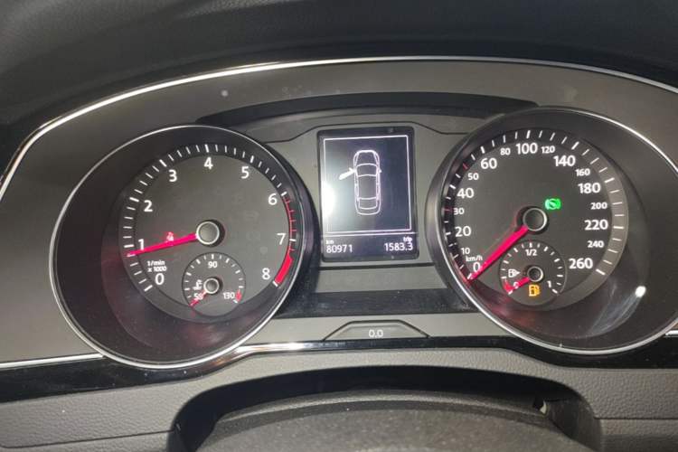 Used Volkswagen Magotan 2019 330TSI DSG Leading Model China VI Standard Instrument Cluster