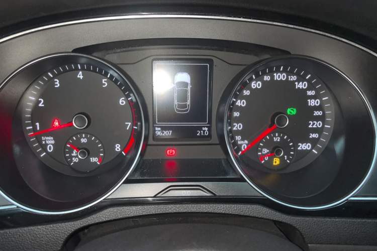 Used Volkswagen Magotan 2019 330TSI DSG Luxury Version China VI Standard Instrument Cluster