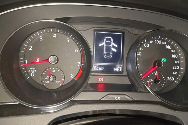 Used Volkswagen Magotan 2019 330TSI DSG Leading Edition China V Standard Instrument Cluster