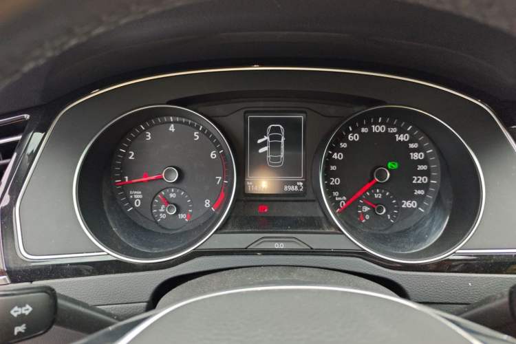 Used Volkswagen Magotan 2019 330TSI DSG Luxury Version China VI Standard Instrument Cluster