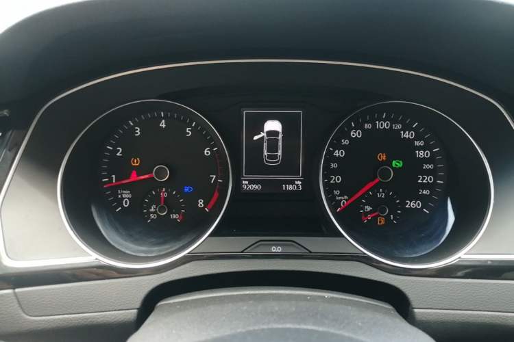 Used Volkswagen Magotan 2019 280TSI DSG Leading Model China VI Standard Instrument Cluster
