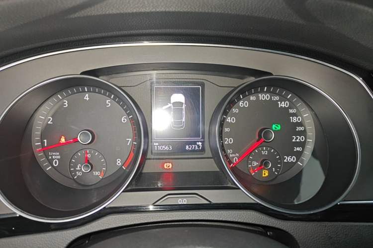 Used Volkswagen Magotan 2019 330TSI DSG Leading Model China VI Standard Instrument Cluster