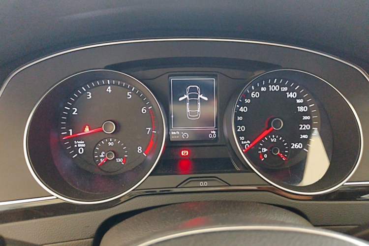 Used Volkswagen Magotan 2019 330TSI DSG Luxury Model China V Standard Instrument Cluster