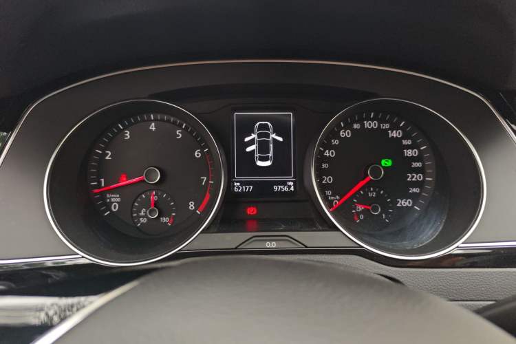 Used Volkswagen Magotan 2019 330TSI DSG Leading Model China VI Standard Instrument Cluster