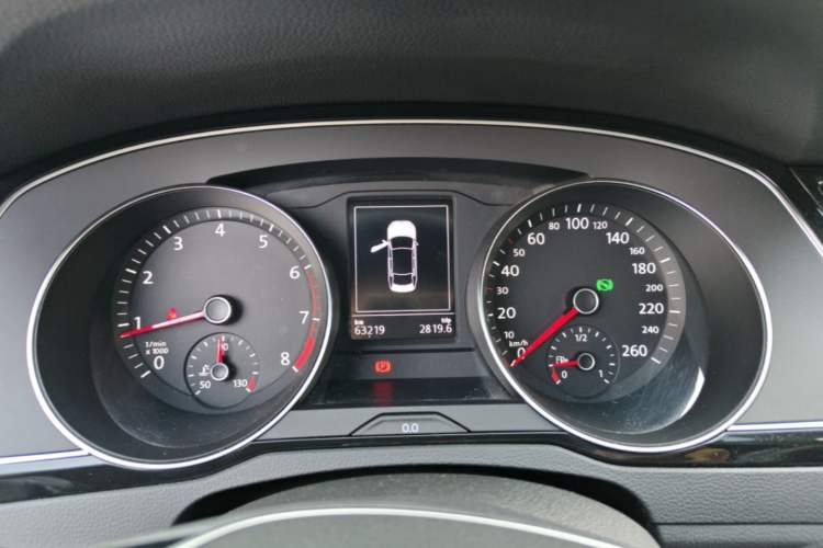 Used Volkswagen Magotan 2019 280TSI DSG Leading Model China VI Standard Instrument Cluster