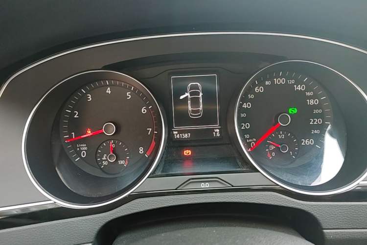 Used Volkswagen Magotan 2019 330TSI DSG Leading Model China VI Standard Instrument Cluster