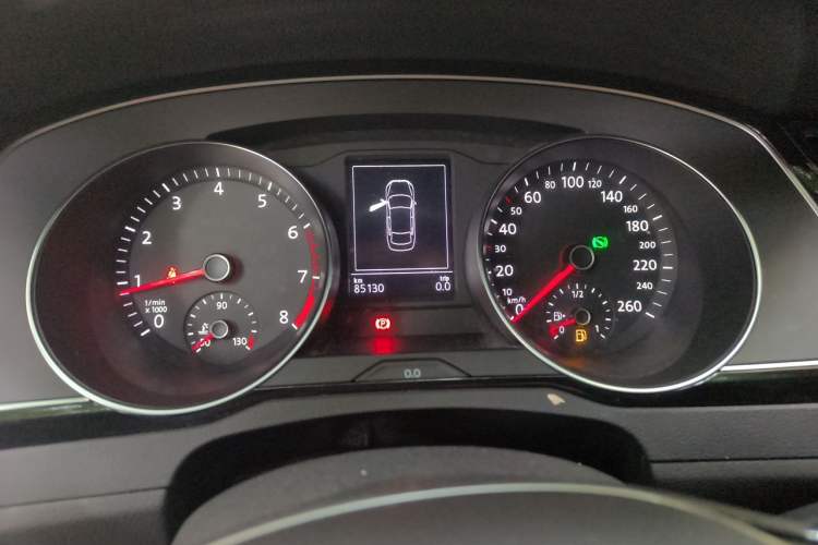 Used Volkswagen Magotan 2019 330TSI DSG Leading Model China VI Standard Instrument Cluster