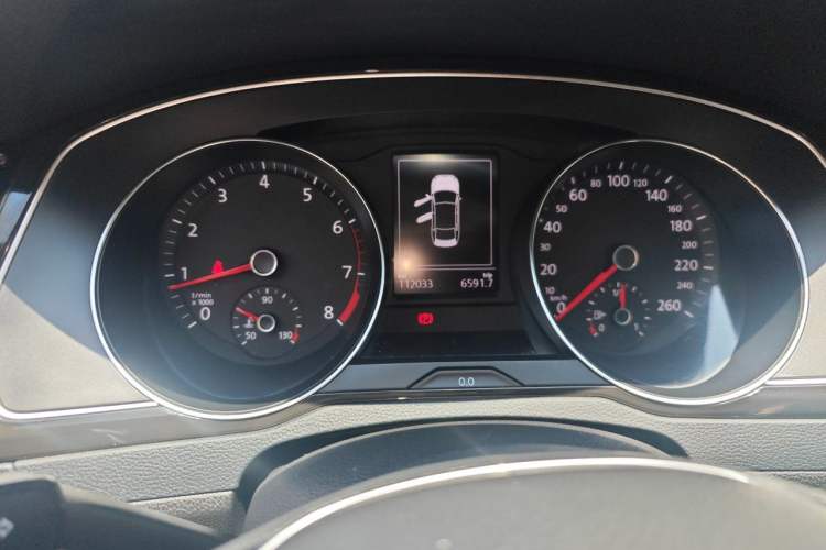 Used Volkswagen Magotan 2019 330TSI DSG Leading Edition China V Standard Instrument Cluster