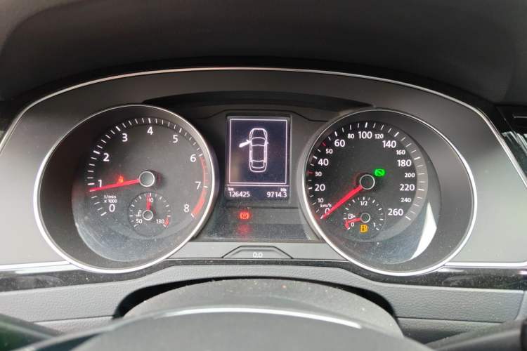 Used Volkswagen Magotan 2019 330TSI DSG Luxury Version China VI Standard Instrument Cluster
