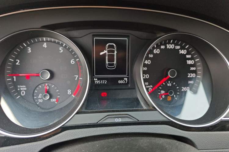 Used Volkswagen Magotan 2019 330TSI DSG Leading Model China VI Standard Instrument Cluster