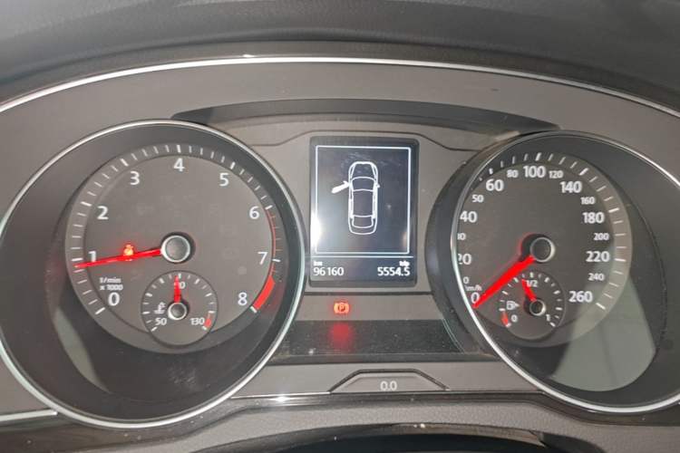 Used Volkswagen Magotan 2019 330TSI DSG Luxury Model China V Standard Instrument Cluster