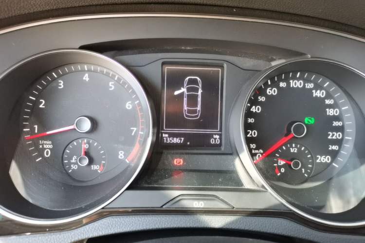 Used Volkswagen Magotan 2019 330TSI DSG Luxury Model China V Standard Instrument Cluster