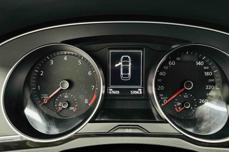 Used Volkswagen Magotan 2019 330TSI DSG Luxury Model China V Standard Instrument Cluster