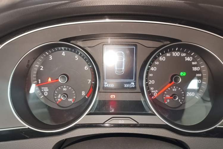 Used Volkswagen Magotan 2019 330TSI DSG Luxury Version China VI Standard Instrument Cluster