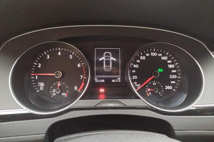 Used Volkswagen Magotan 2019 330TSI DSG Luxury Version China VI Standard Instrument Cluster