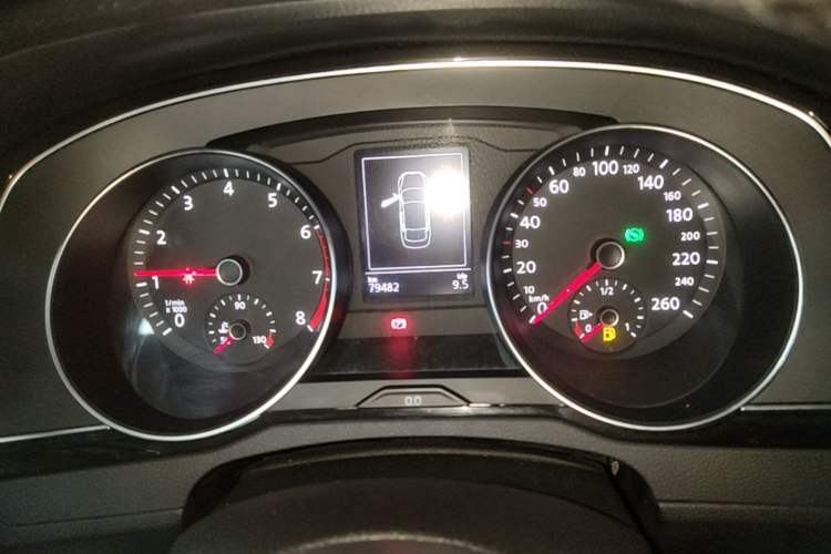 Used Volkswagen Magotan 2019 330TSI DSG Leading Edition China V Standard Instrument Cluster
