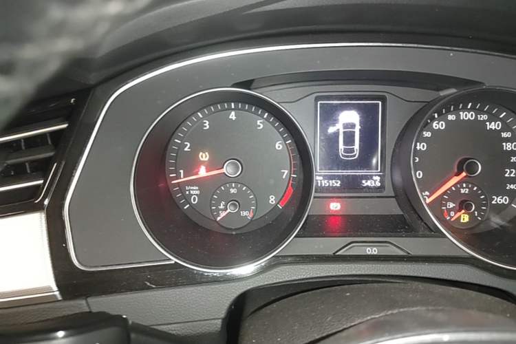 Used Volkswagen Magotan 2019 330TSI DSG Leading Edition China V Standard Instrument Cluster