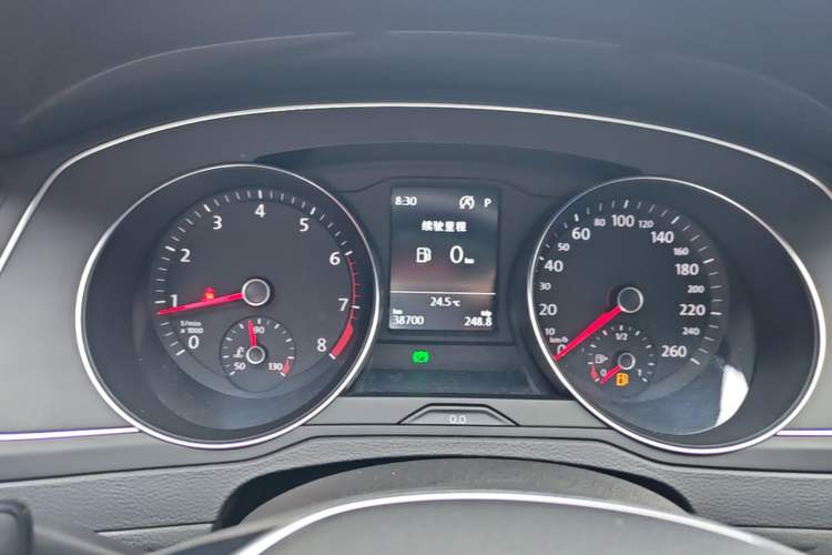 Used Volkswagen Magotan 2019 280TSI DSG Comfort Model China VI Standard Instrument Cluster