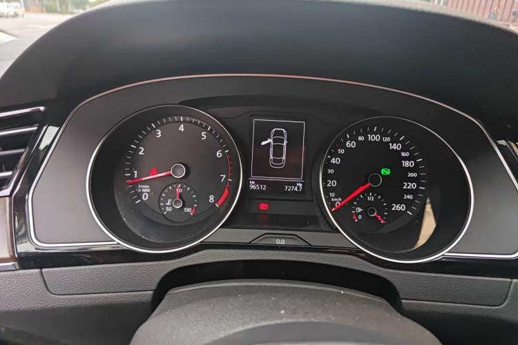 Used Volkswagen Magotan 2019 330TSI DSG Leading Model China VI Standard Instrument Cluster