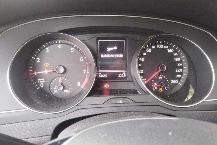 Used Volkswagen Magotan 2019 280TSI DSG Comfort Model China VI Standard Instrument Cluster