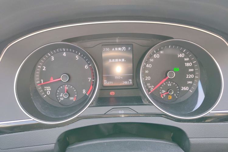 Used Volkswagen Magotan 2019 330TSI DSG Luxury Version China VI Standard Instrument Cluster