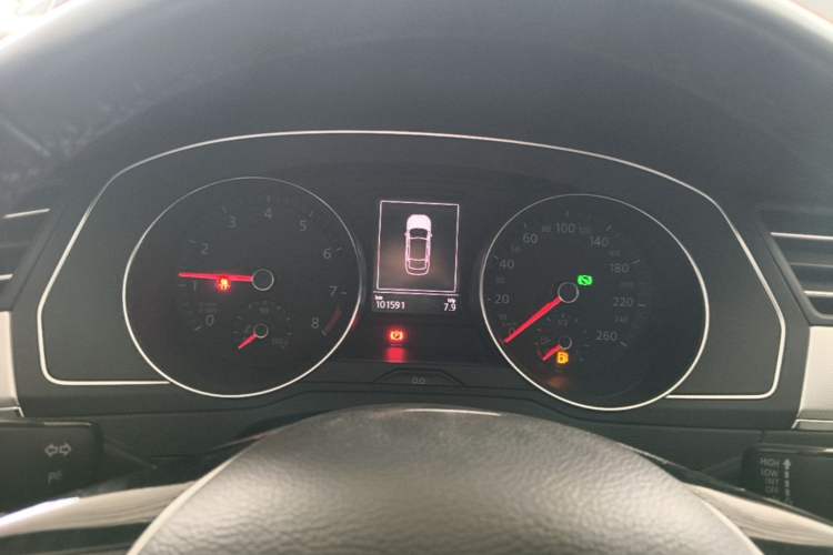 Used Volkswagen Magotan 2019 280TSI DSG Comfort Model China VI Standard Instrument Cluster