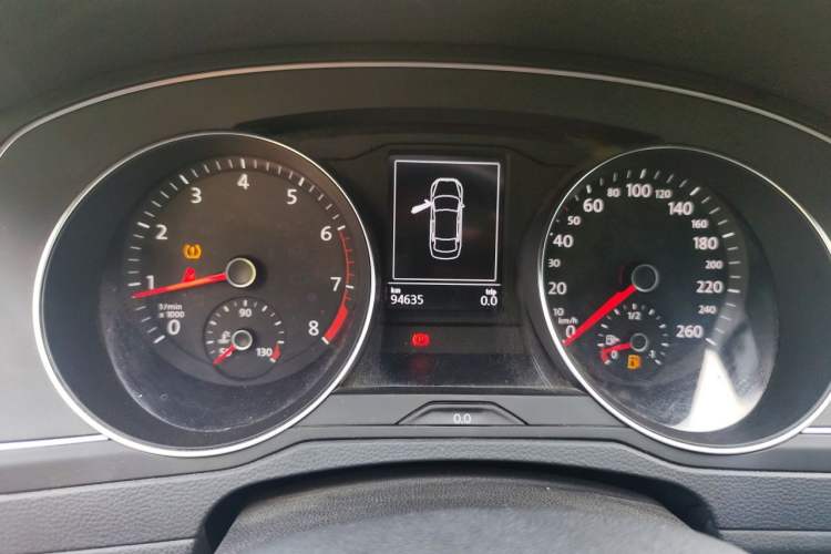 Used Volkswagen Magotan 2019 280TSI DSG Comfort Model China VI Standard Instrument Cluster