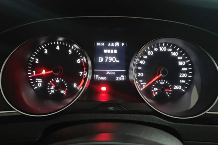 Used Volkswagen Magotan 2019 330TSI DSG Luxury Model China V Standard Instrument Cluster