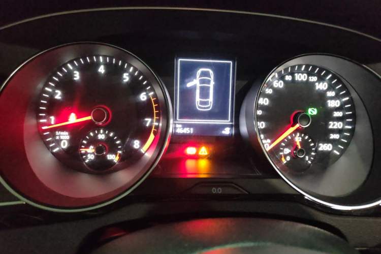 Used Volkswagen Magotan 2019 330TSI DSG Luxury Version China VI Standard Instrument Cluster